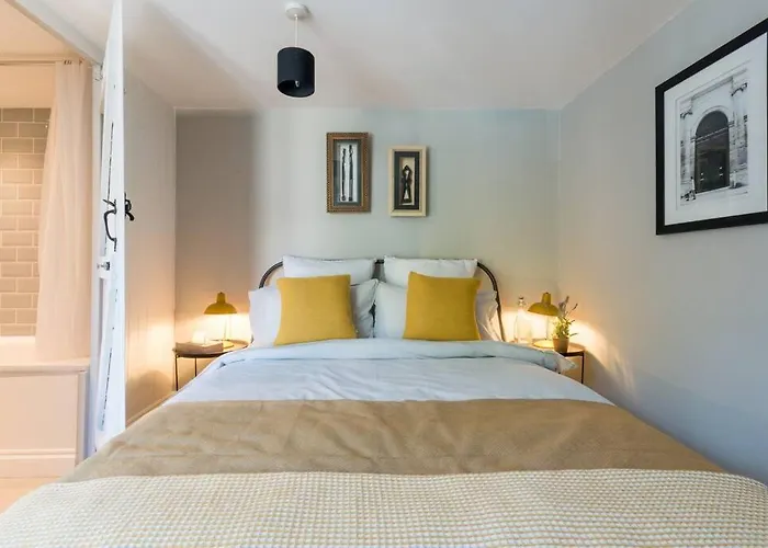 Talliers Cottage - Characterful & Central