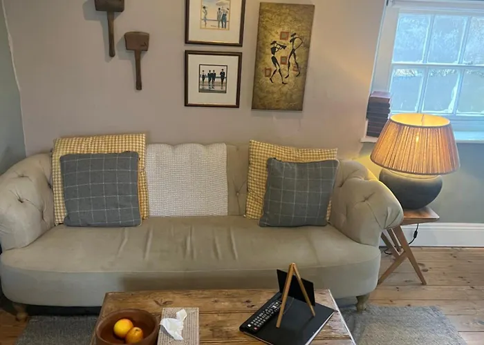 Talliers Cottage - Characterful & Central