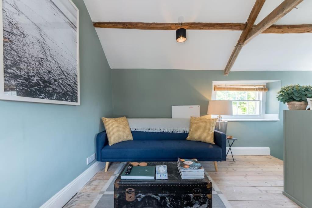 Talliers - Characterful & * Cirencester
